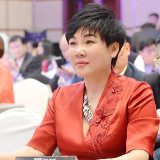 湘村股份董事长杨文莲获“2018中国发展十大改革创新人物”