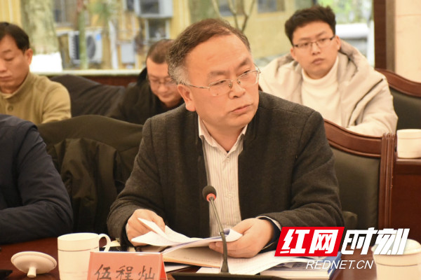 州人大常委会副主任彭益讲话.州委常委,常务副州长向恩明讲话.