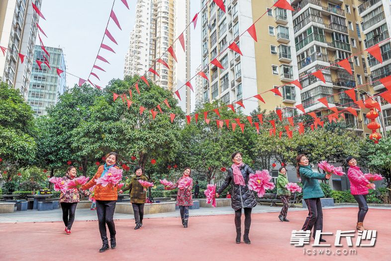随着养老服务市场全面放开，居家养老服务设施将实现社区全覆盖，医养融合养老服务将越来越普遍，老年人将享受更高品质的养老服务。长沙晚报全媒体记者 陈飞 摄