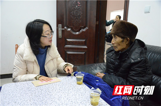 程漫春节前夕走访慰问真情关爱暖人心
