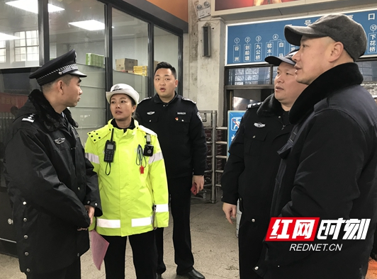 大祥区交警大队：多措并举迎“春运”