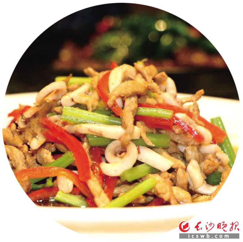 笋丝炒鱿鱼(或油焖鲜冬笋)