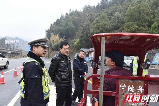 【警视窗】黄翔督导检查春运期间道路交通安全管理工作