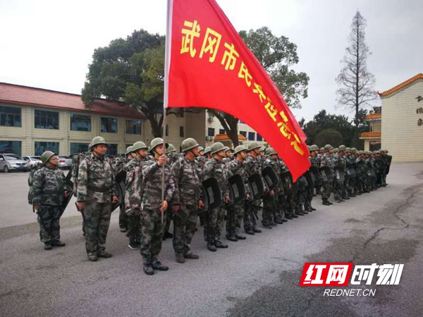 “节日不忘练兵” 武冈市人武部组织民兵战备值班演练