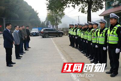 金洞:走访在一线 温暖在心间