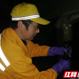 春节我在岗丨永州火车站除夕夜：铁路人坚守岗位保障旅客安全出行