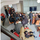 【新春走基层】大年初一,邓奶奶家里来了200多位特殊客人