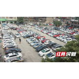 凤凰公安全警坚守迎春节黄金周“大考”