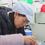 永州江华：游子回乡 助力园区复工生产忙