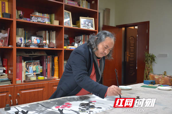 【新春走基层】当画家唐风回到农村