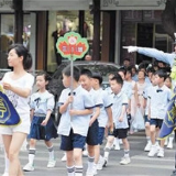 又到开学季 长沙交警100处护学岗守护平安