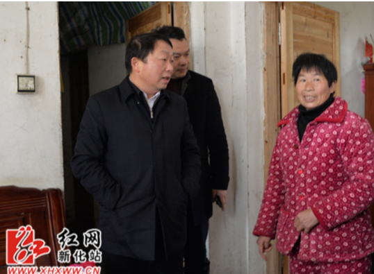 朱前明深入桑梓镇村庄、企业开展“三进”春天行动