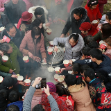 零陵：移民村里闹元宵