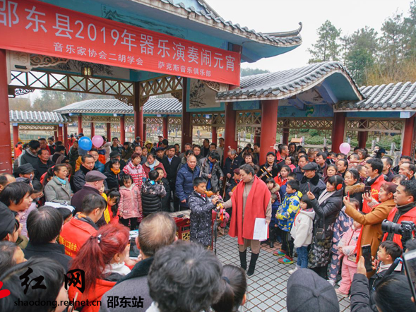 邵东元宵好热闹 盛况空前人如潮