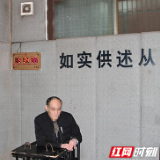 益阳万达上演反扒好戏：公交车上行窃，下车就被擒
