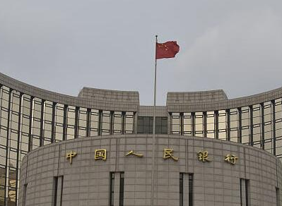 首次央行票据互换操作量为15亿元 费率为0.25%