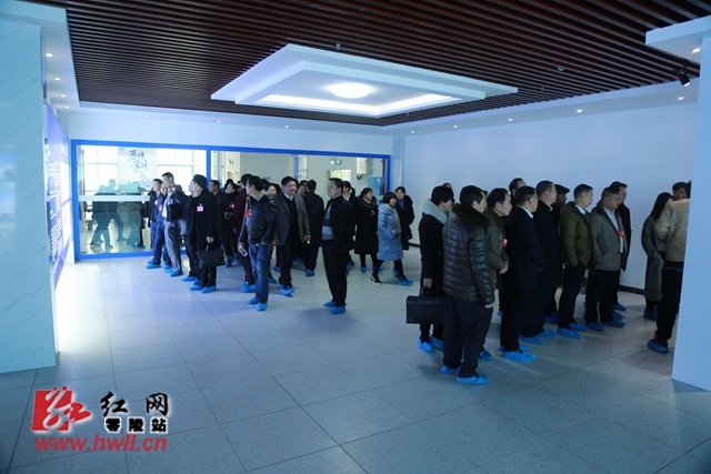 【县区两会】零陵区人大代表、政协委员分批参观重点项目和城市建设