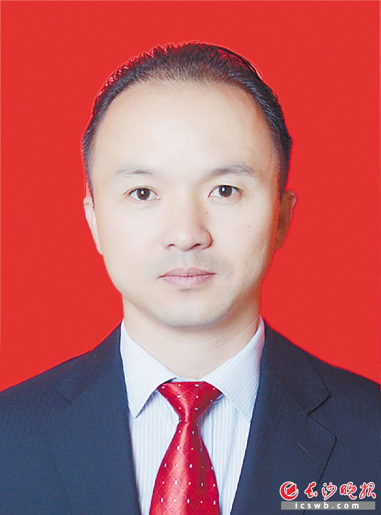 张刚 望城区国土局工作人员