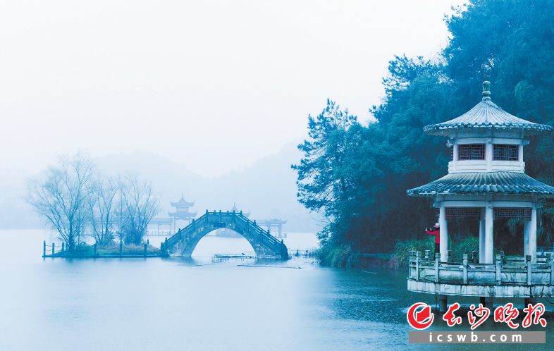 江背镇印山湖风光