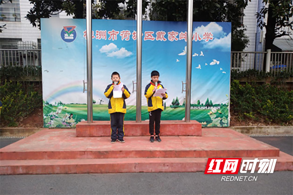 2b4f6155-7564-4f52-aabe-b3475972fb9a.jpg