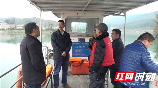 慈利：高靖生到江垭镇开展巡河工作