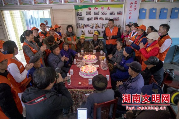 邵阳隆回500志愿者学雷锋.marked.jpg 邵阳隆回500志愿者学雷锋.marked.jpg