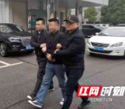 益阳：嚣张！一男子高速公路连续三次暴力冲关逃费