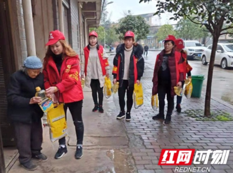 北塔区田江街道：女神节 “风景”别样美