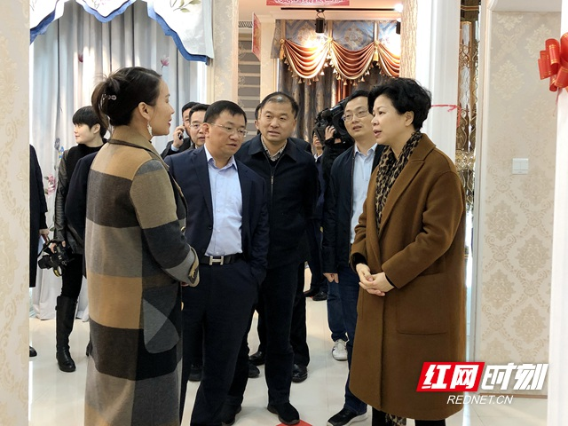 张迎春到岳塘区调研（图）