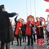 蓝山：万余名市民快闪 深情演唱《我和我的祖国》