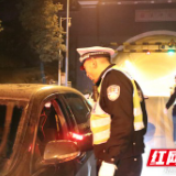 龙山永顺交警齐协作 突击查获酒驾醉驾共8起