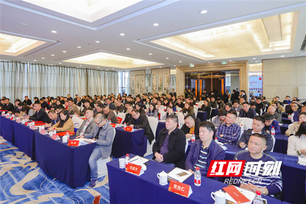 3月12日,长沙农商银行和长沙市天心区政府联合主办小微专场银企对接会。.jpg 3月12日,长沙农商银行和长沙市天心区政府联合主办小微专场银企对接会。.jpg