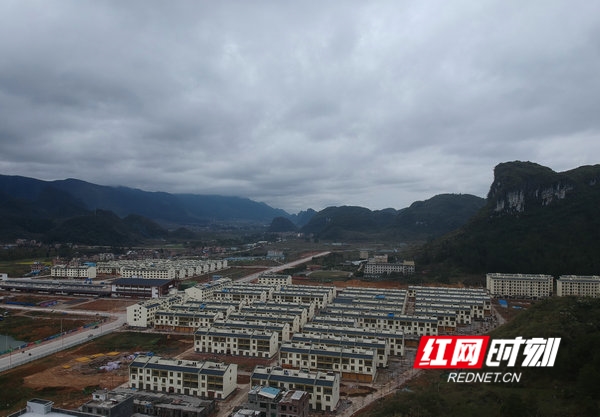 江华：壮瑶民俗风情小区初具规模