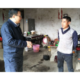 唐克俭“四不两直”检查脱贫成果巩固提升工作