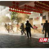 师生同上“消防课” 共筑平安校园