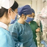 娄底24周袖珍小“希望”兄妹俩存活43天后 妹妹腹胀依旧严重