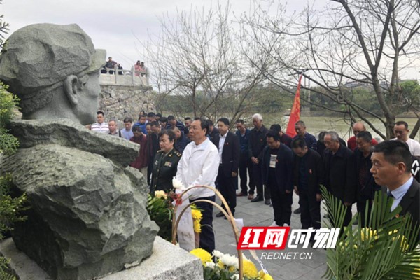 微信图片_20190328110526_副本.jpg