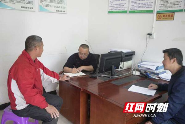 邵阳县乡镇新机构全面挂牌运行  群众办事更顺畅