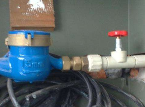  水阀关5个月 仍用掉200多吨水？