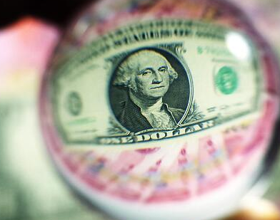 人民币对美元汇率中间价报6.7161元 上调32个基点