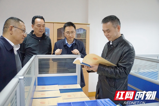【扫黑除恶】朱用文督查扫黑除恶专项斗争工作