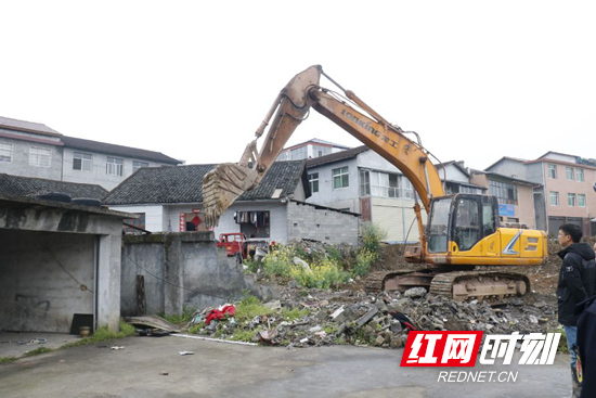永定区依法推进征地拆迁工作 保障重点项目建设用地