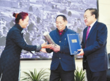 袁隆平： 当老师，就是为学生指引方向