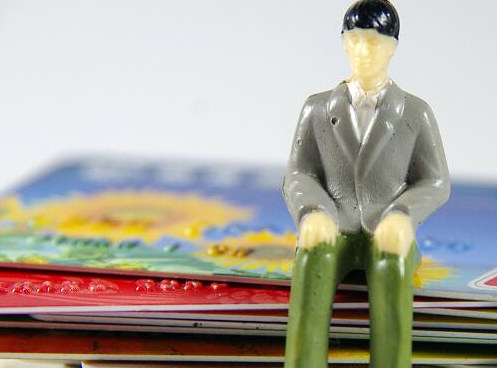 信用卡诈骗成金融诈骗案主体