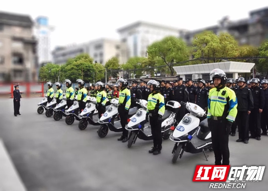 【警视窗】继快警、村辅警、义警，永定骑警霸气上线！