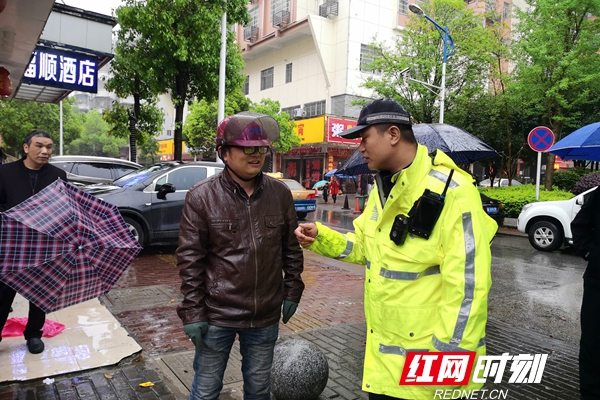 扫黑除恶 大祥亮剑丨扫黑除恶治乱象 严打黑车没商量