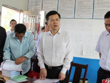 衡山县：尹培国调研软弱涣散党组织整顿
