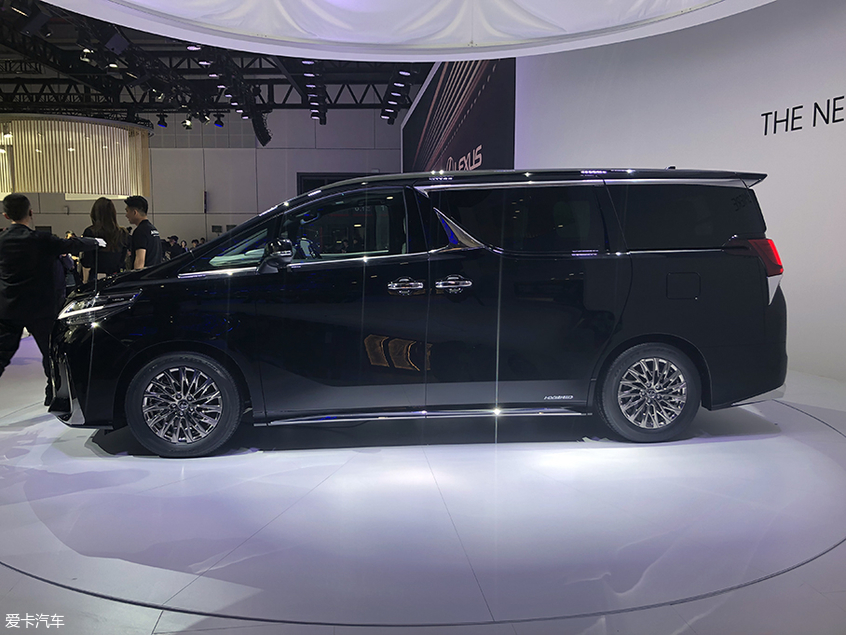 2019上海车展:雷克萨斯LM正式首发亮相 2019上海车展:雷克萨斯LM正式首发亮相