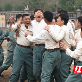 《共产党人刘少奇》一场足球赛  透视“敢为人先”湖湘精神