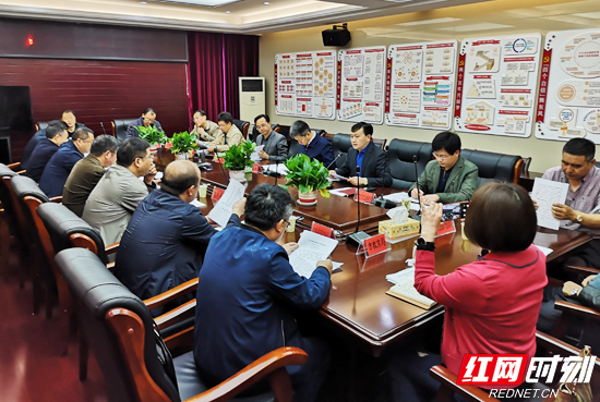 曾超群：以人民为中心 确保群众搬得出、稳得住、生活好